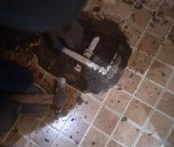 铁门关卫生间漏水维修公司为您分享下卫生间渗水如何处理及注意事项